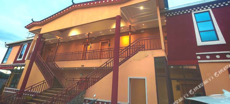 郎木寺达哇噶部康养民宿(纳摩大峡谷店)图片