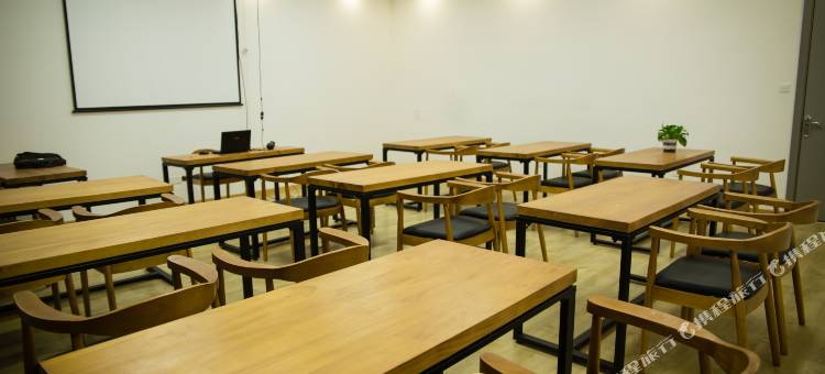 都市118精选酒店(青岛国际博览中心店)图片