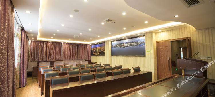 江中月酒店(万州万达广场三峡中心医院店)图片