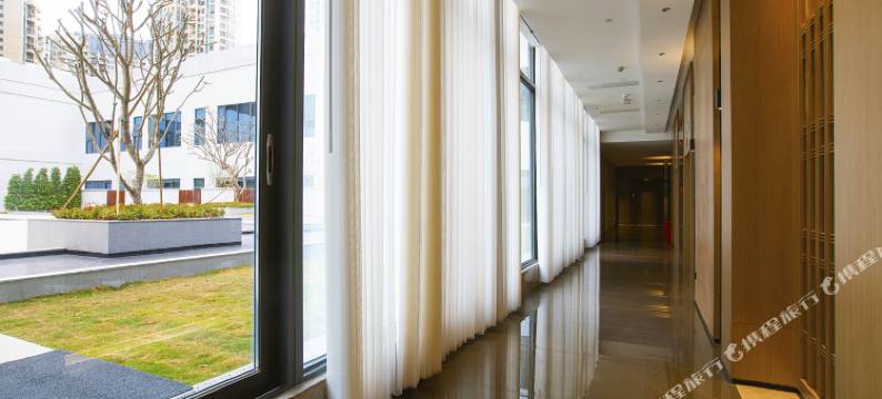 华轩里酒店(深圳大运中心店)图片