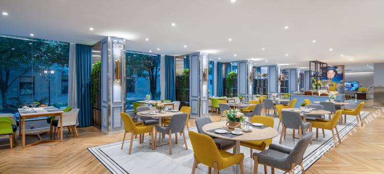 白玉兰酒店(南宁友谊路店)图片