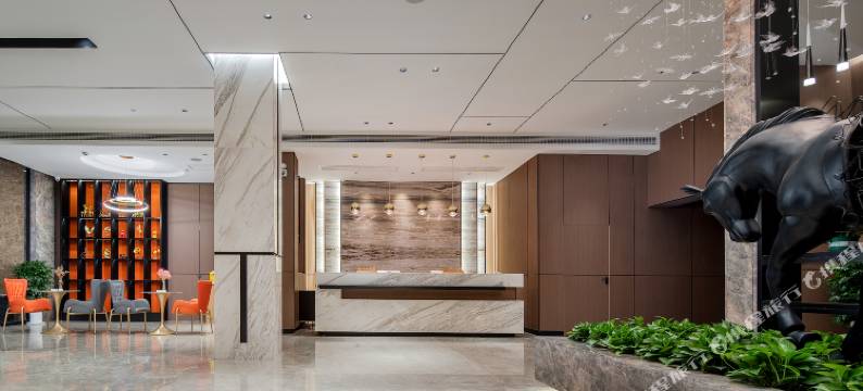 希尔曼·国际酒店(岳阳八字门高铁东站店)图片