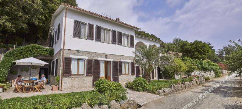 马西亚纳山公寓(Marciana Hills Apartments)图片