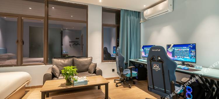 奕东电竞酒店(华天涉外职业技术学院南洋职业学院店)图片