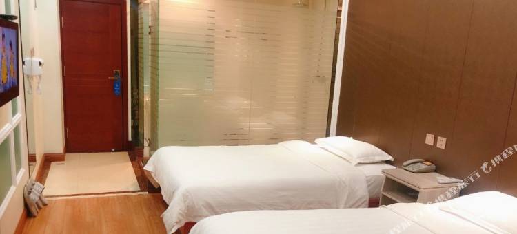 轻住·鑫厦优选酒店(包头维多利摩尔城火车东站店)图片