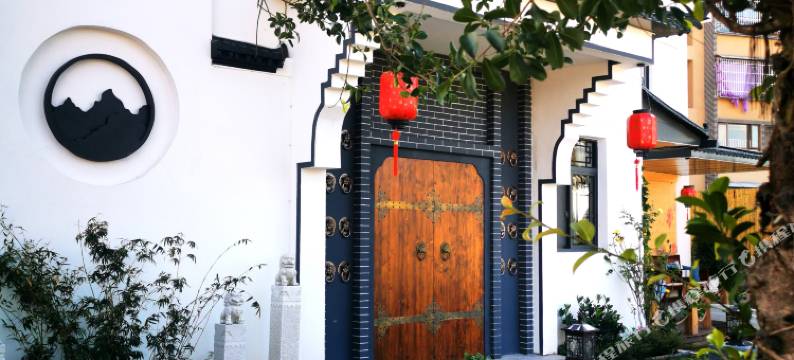 西昌邛海栖海追月民宿图片