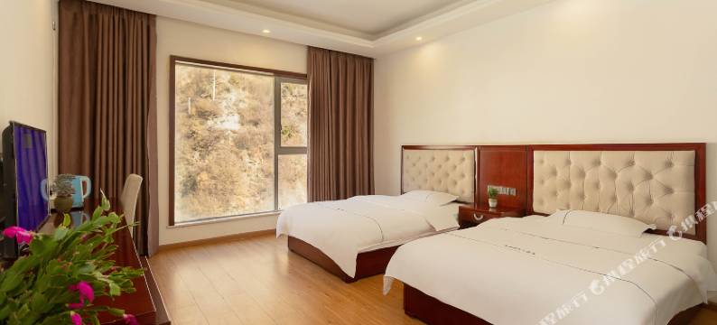 理县嘉源温泉酒店图片