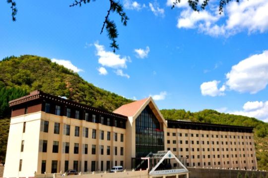 赤峰美林谷四季山酒店预订价格,联系电话位置地址【携程酒店】