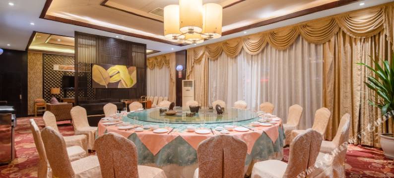 云县三江半岛大酒店图片