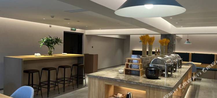 如家睿柏·云酒店(荣成南山中路高铁站店)图片