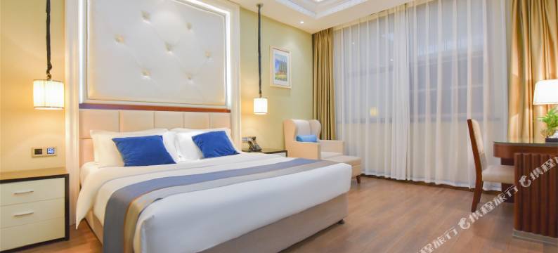 天悦湾大酒店(巴中南江彩虹桥店)图片