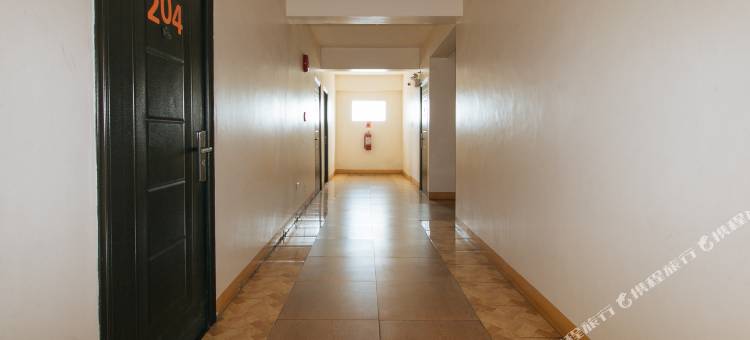 红多兹酒店@金斯凯酒店(RedDoorz @ Golden Skye Hotel Guagua)图片