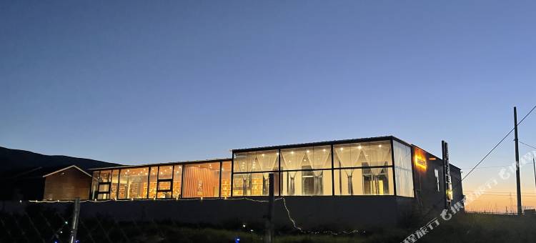 青海湖卡巴仓·措琼诺日野奢民宿图片