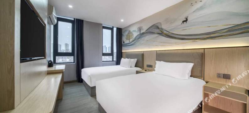 杭州蓝客宫商务酒店(杭州滨江浦沿地铁站店)图片