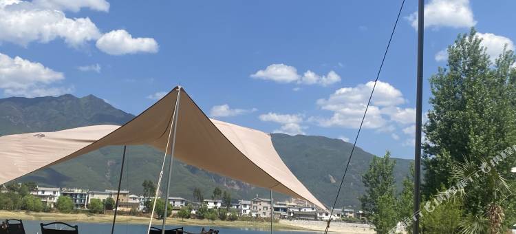 鹤庆福顺客栈(三义机场店)图片