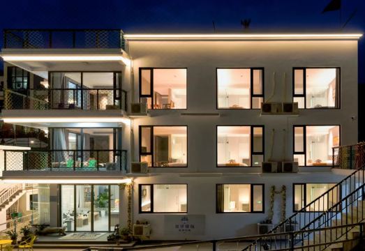 Dongji Sailor Station Sea View B&B Hotel Overview