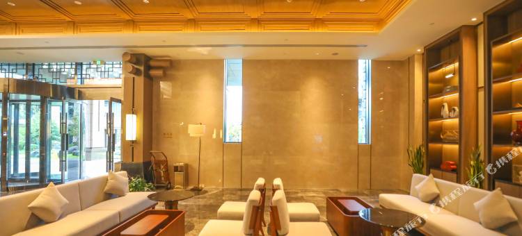 湖畔翰文酒店图片