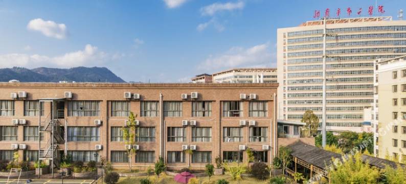 芳园时尚酒店(龙岩高铁站第二医院店)图片