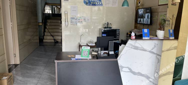 悦尚海公寓(上海封浜地铁站店)图片