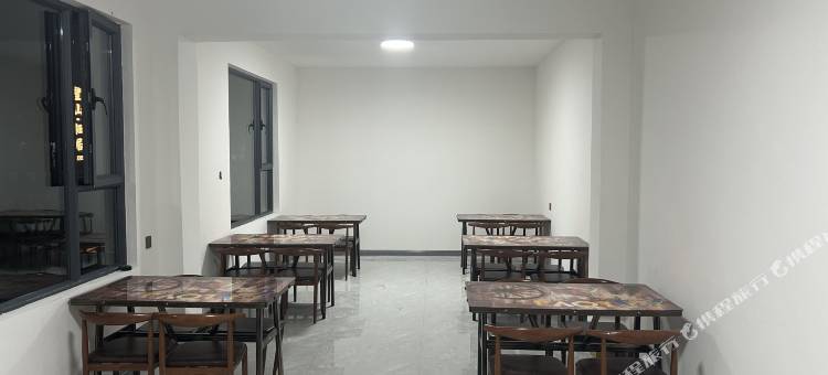 望山栖居民宿(那拉提景区店)图片