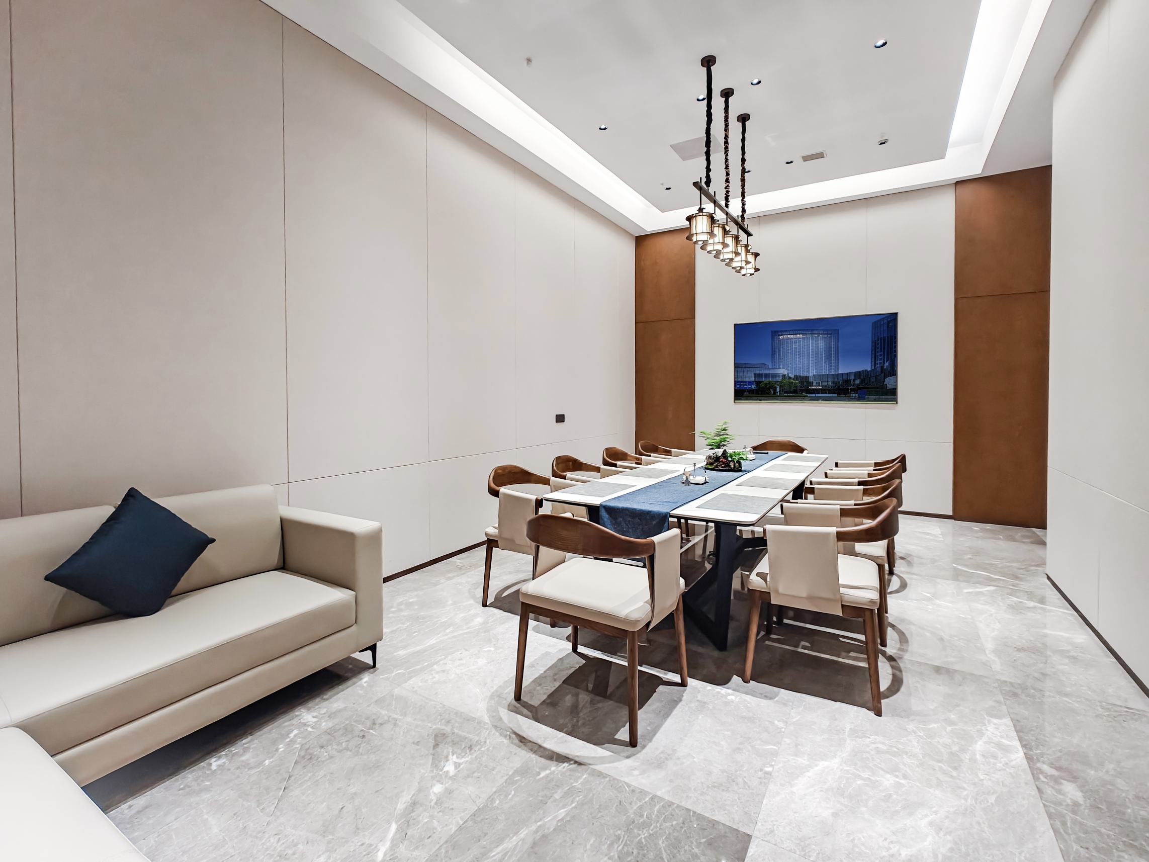 Western China Expo City Grand HotelHotel Overview