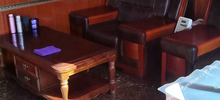 理塘精美酒店图片