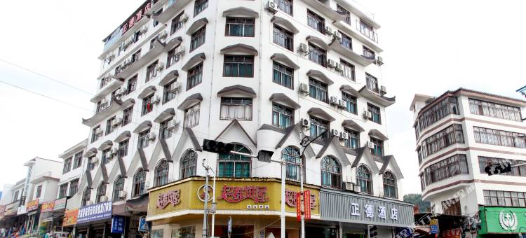 安龙正德酒店(招提景区店)图片