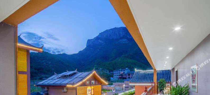 泸沽湖云湾湖景度假酒店图片