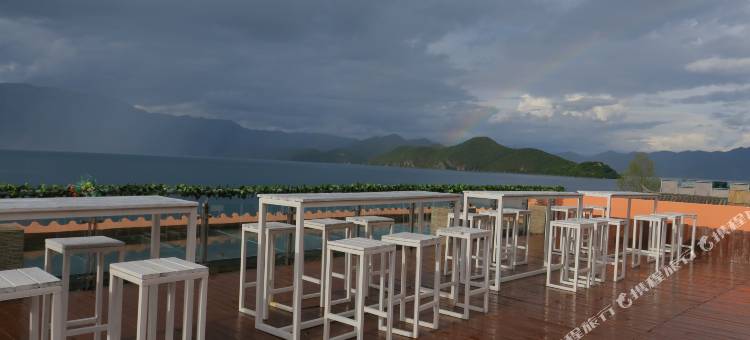 泸沽湖海境酒店图片