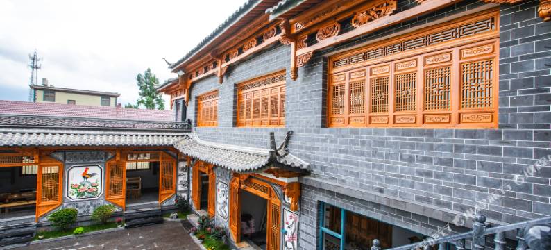 鹤庆花溪雅筑民宿图片