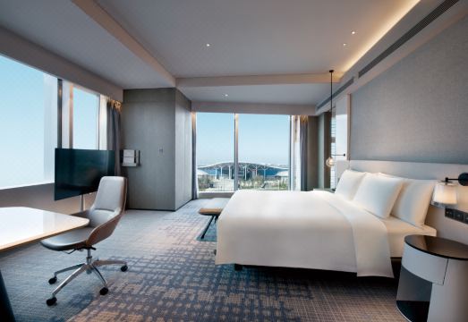 CrownePlaza Shenzhen World Exhibition Convention CenterHotel Overview