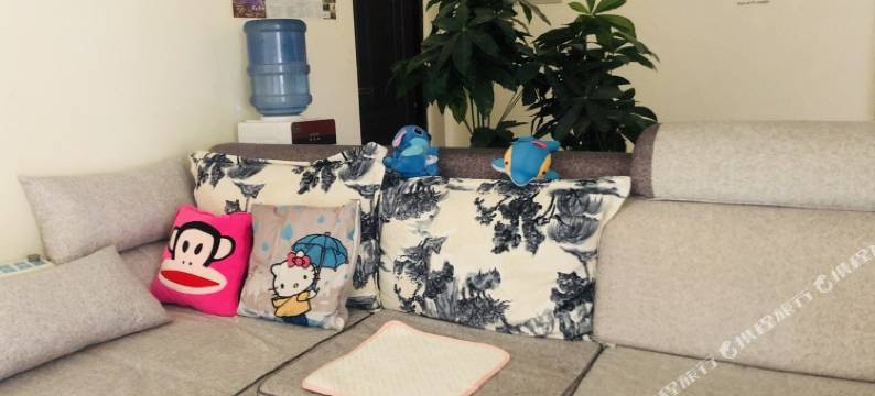 张家界戴帽子的猫公寓图片