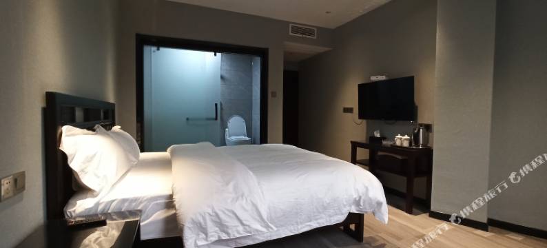 阆中市登煌酒店图片