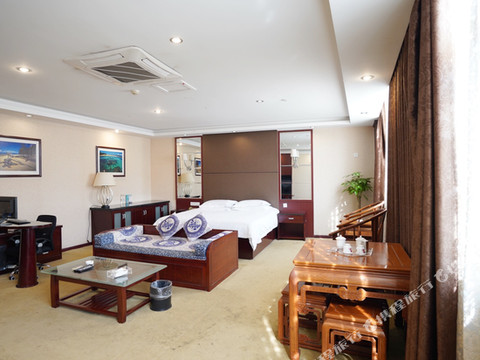 双龙假日大酒店(安庆火车站店)