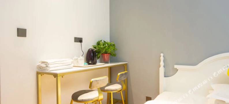 钟楼四季阳光酒店公寓(西安钟鼓楼回民街店)图片