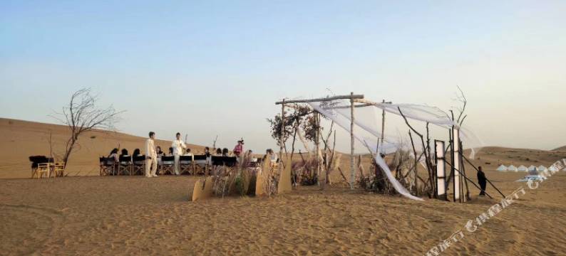 中卫沙漠时光野奢露营地图片