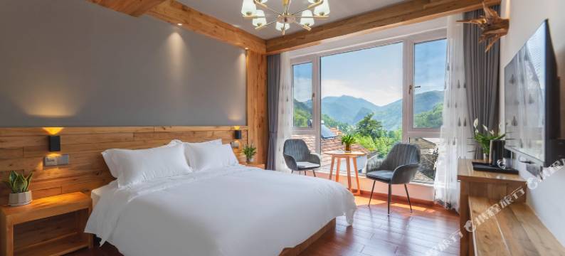 城品·倚山隐居(安吉藏龙百瀑店)图片