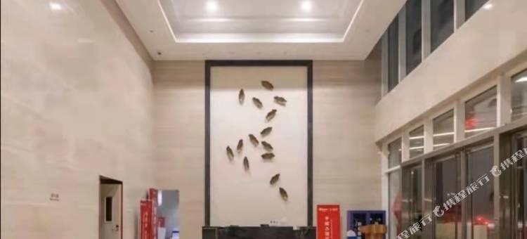 艾米主题民宿(济南高新万达店)图片