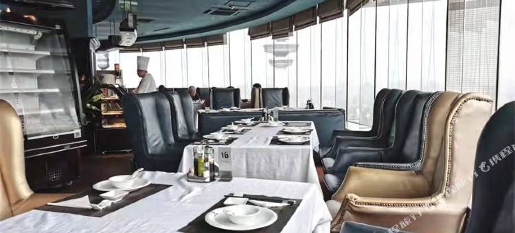 南通濠河时尚酒店(濠河风景区和平桥地铁站店)图片