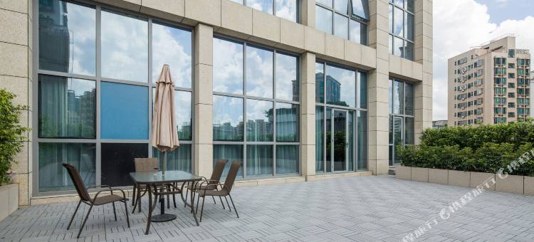 深圳定军山有戏电影酒店(西乡宝田一路地铁站店)图片