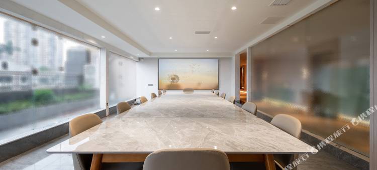 十玥酒店(高县财富中心店)图片