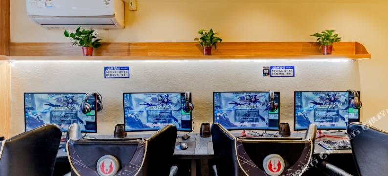 合肥超神电竞酒店(安徽大市场合肥火车站店)图片