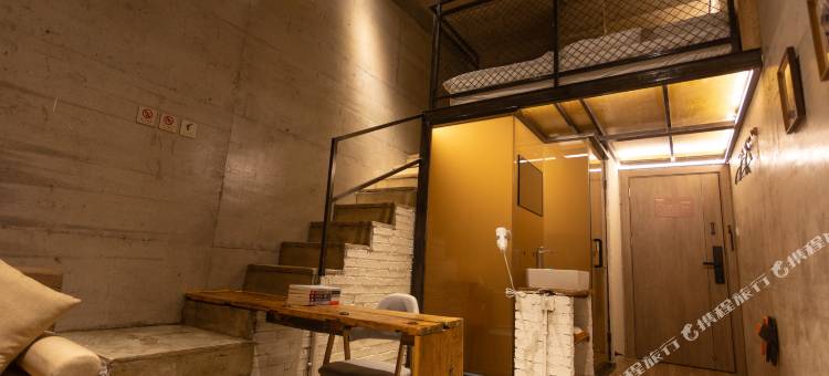 无隐良居酒店(蒙自昭忠路店)图片