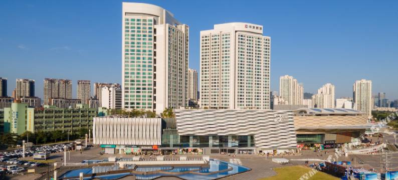凌峰国际公寓(珠海南屏华发商都店)图片