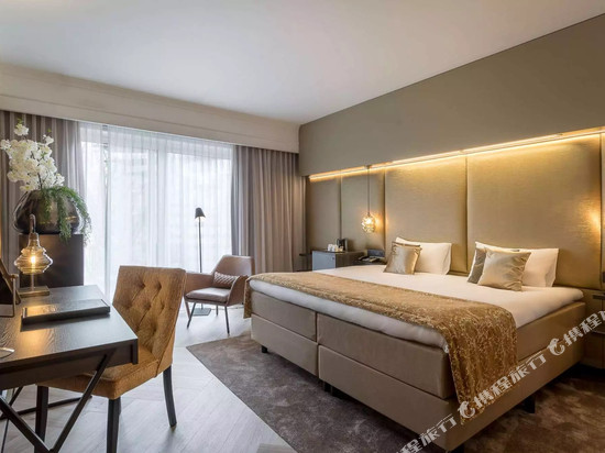 安特卫普广场莱昂纳多酒店