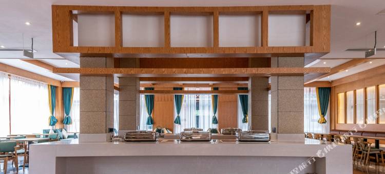 白玛岭温泉康养洒咧城图片