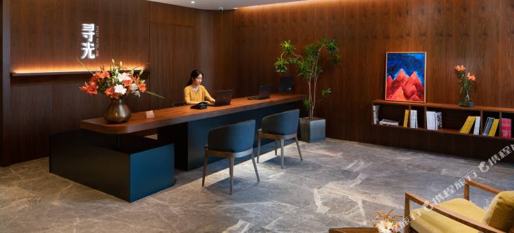 寻光酒店(重庆两江幸福广场店)图片
