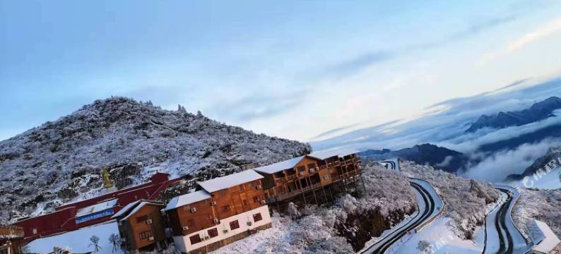 万源宜家人客栈图片