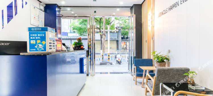 轻住酒店(安康金州北路店)图片