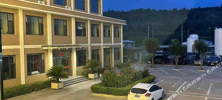 左权君安酒店图片